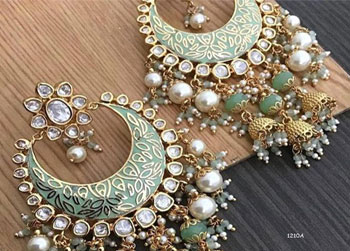 Gold earrings in chennai